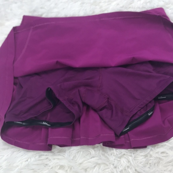 Lululemon Circuit Breaker Skirt (Regular) Deep Fuschia - Picture 3 of 7